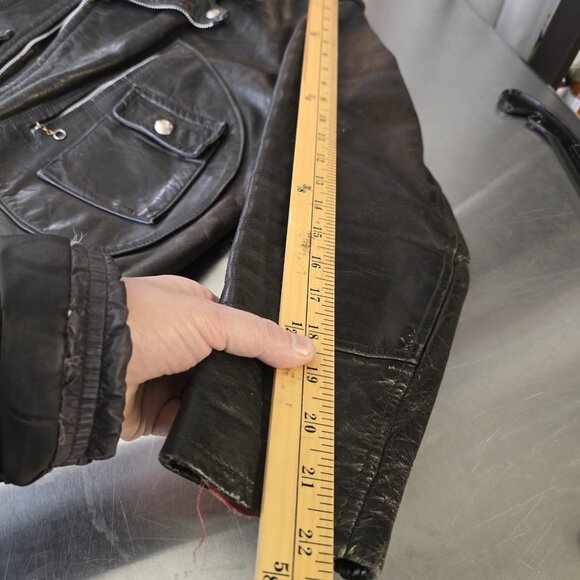 Collectible 50s British Mfg Co. Wind Cheater D-pocket motorcycle jacket (flaws) - Picture 5 of 16